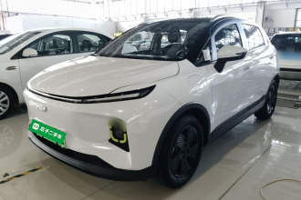 吉利几何E萤火虫 2022款 401KM 霹雳虎 4座