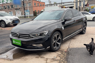 大众 迈腾 2023款 200万辆纪念版 330TSI DSG豪华型