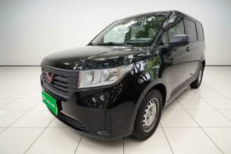 五菱汽车 五菱宏光PLUS 2020款 1.5L 手动标准型 5座