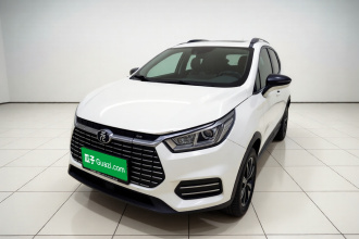 比亚迪 元新能源 2019款 EV360 智联领尚型
