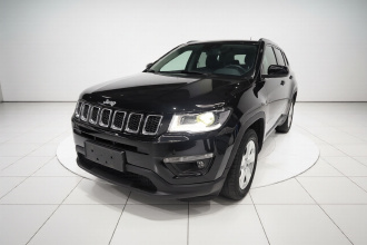 Jeep 指南者 2020款 220T 自动精英版