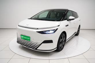 小鹏X9 2024款 640四驱高性能Max