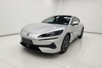 腾势Z9GT 2026款 易三方闪充尊荣型