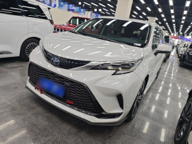 丰田 格瑞维亚 2023款 2.5L混动 尊贵PLUS版