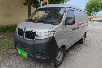 金杯 小海狮X30 2024款 1.5L 冠军型厢货 2/5座