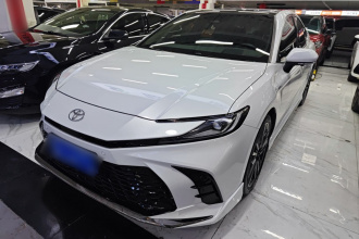 丰田 凯美瑞 2024款 双擎 2.0HXS 运动Plus版