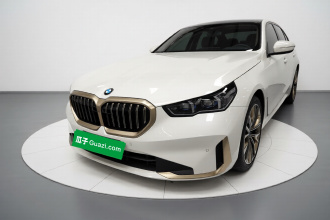 宝马5系 2025款 530Li 尊享型 豪华套装