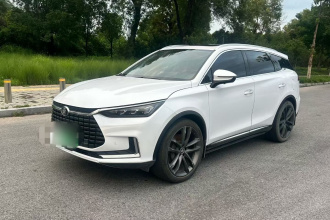 比亚迪 唐新能源 2019款 EV600D 四驱智联创世版