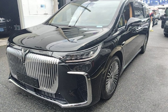 岚图汽车 岚图梦想家 2025款 PHEV 四驱尊贵乾崑版