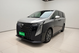 广汽传祺 传祺M8 2024款 大师系列 400T 至尊版