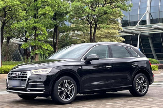 奥迪Q5L 2020款 改款 40 TFSI 荣享时尚型
