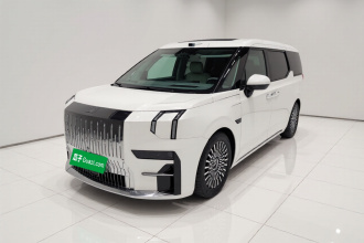 极氪009 2024款 六座行政版四驱 108kWh