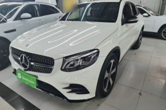 奔驰GLC轿跑 2019款 GLC 200 4MATIC 轿跑SUV