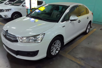 雪铁龙 世嘉 2016款 经典 三厢 1.6L 自动品尚型