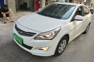 现代 瑞纳 2016款 1.4L 手动智能型GLS