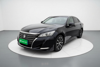 丰田 皇冠 2018款 2.0T 时尚版