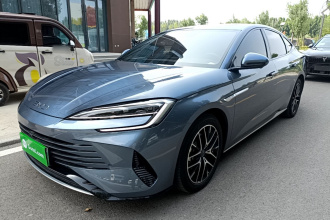 比亚迪 海豹 2023款 DM-i 1.5L 121km 尊贵型