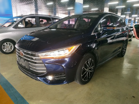 比亚迪 宋MAX 2018款 1.5T 自动智联精英型 6座