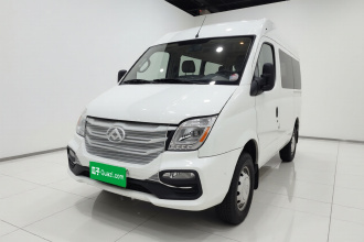 上汽大通MAXUS 新途V80 2025款 超值版傲运通 2.0T 手动短轴中顶127Ps 5/6座