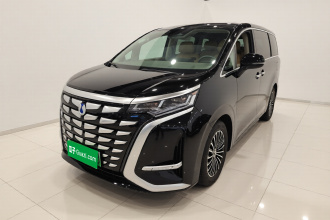 腾势D9 2022款 DM-i 970 四驱旗舰型