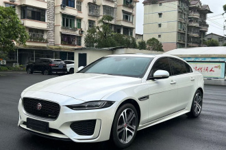 捷豹XEL 2022款 2.0T 250PS R-DYNAMIC S进取运动版