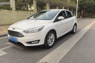 福特 福克斯 2015款 三厢 1.6L 自动风尚型
