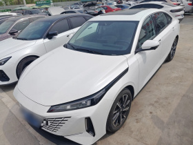 长安 逸达 2023款 蓝鲸NE 1.5T GDI DCT领航型