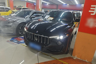 玛莎拉蒂 Levante 2019款 3.0T 标准版 国VI