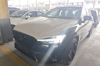 沃尔沃XC60 2025款 B5 四驱智远极夜黑版