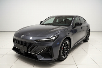 长安UNI-V 2022款 1.5T 尊贵型