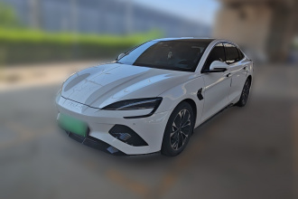 比亚迪 海豹 2022款 550km 标准续航后驱版尊贵型