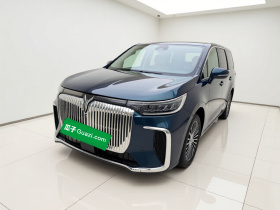 岚图汽车 岚图梦想家 2025款 PHEV 四驱旗舰鲲鹏版