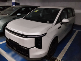 上汽大通MAXUS 大家7 2024款 改款 超混 长续航版 悦享版