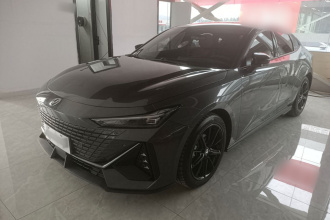 长安UNI-V 2022款 1.5T 尊贵型