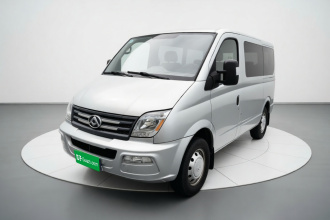 上汽大通MAXUS 新途V80 2021款 2.0T 手动经典傲运通短轴超低顶5/6座