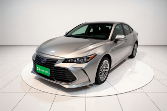 丰田 亚洲龙 2019款 双擎 2.5L XLE尊贵版 国V