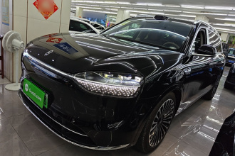 鸿蒙智行 问界M9 2025款 增程 Ultra版 52kWh 5座版 (192线激光雷达）