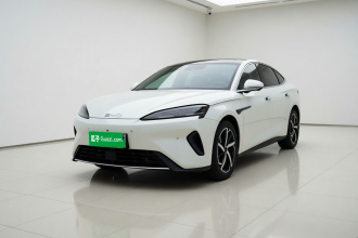 比亚迪 海豹07 DM-i 2026款 DM-i 1.5T 230km 旗舰型