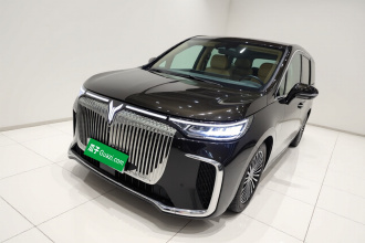 岚图汽车 岚图梦想家 2025款 PHEV 四驱旗舰鲲鹏版
