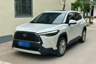 丰田 卡罗拉锐放 2022款 2.0L 豪华版