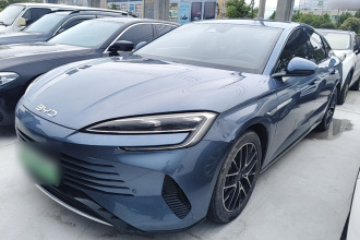 比亚迪 海豹 2023款 DM-i 1.5L 121km 尊贵型