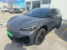 大众 ID.UNYX 与众 2024款 Pro 长续航版