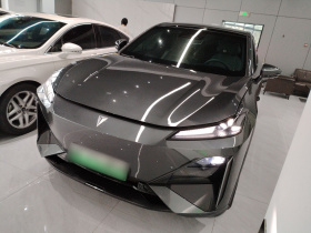 深蓝汽车 深蓝S07 2024款 215Max 乾崑智驾ADS SE增程版