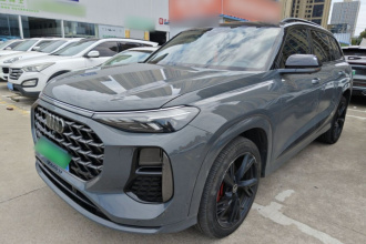 奥迪Q6 2024款 45 TFSI quattro 影武士版 7座