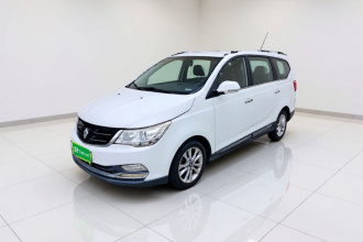 宝骏730 2016款 1.5L 手动舒适型 7座 国V