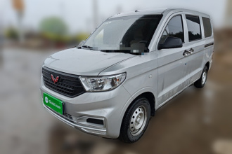 五菱汽车 五菱宏光V 2022款 1.5L劲享版电动助力LAR