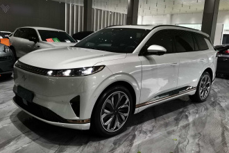 东风奕派 eπ008 2024款 210Max增程版 6座