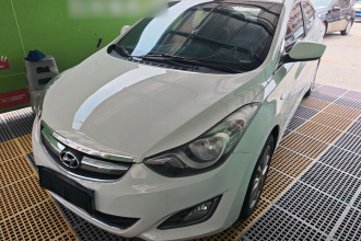 现代 朗动 2015款 1.6L 自动时尚型