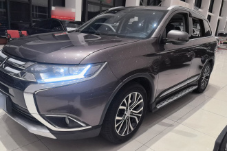 三菱 欧蓝德 2018款 2.0L 两驱荣耀版 5座