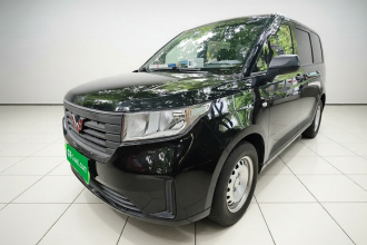 五菱汽车 五菱宏光PLUS 2020款 1.5L 手动标准型 5座